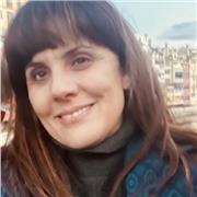 Soy trabajadora social y formadora. Posgrado en Mediación y Economía Social y Solidaria. Tengo 25 años de experiència